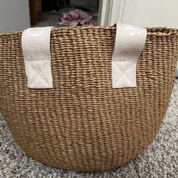 Chloe straw beach bag - Picture 2 of 7